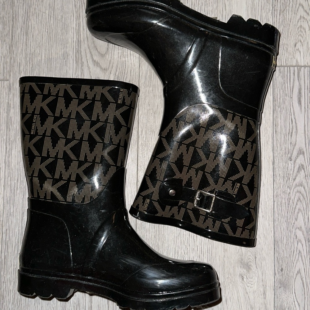 MK rain boots